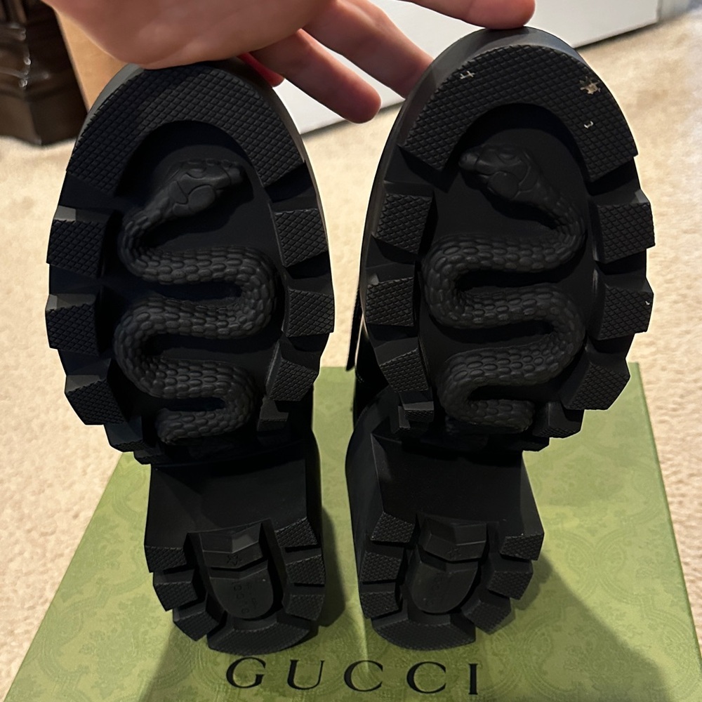 Gucci Boots 730064AABK6 size 40
MAGNUM CALF/NEW WALL
RIBBON - Picture 5 of 8